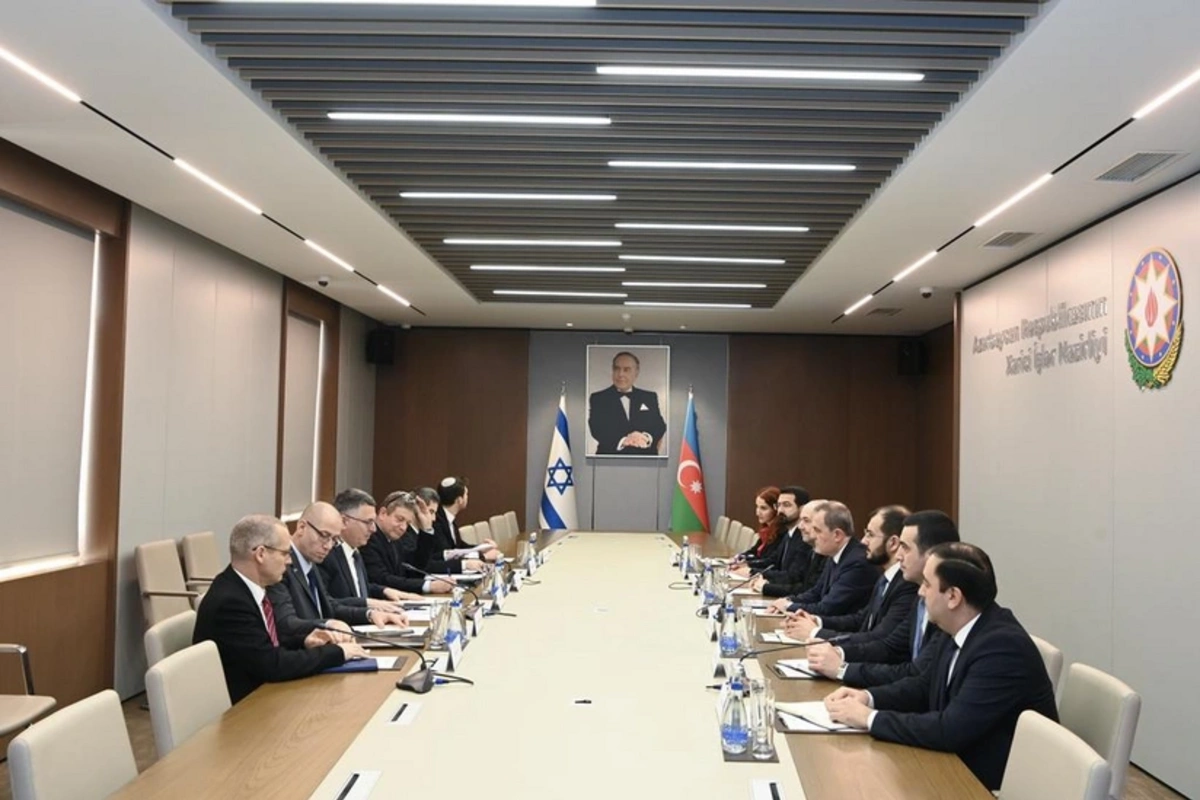 Azərbaycan və İsrailin XİN başçıları arasında geniştərkibli görüş keçirilib