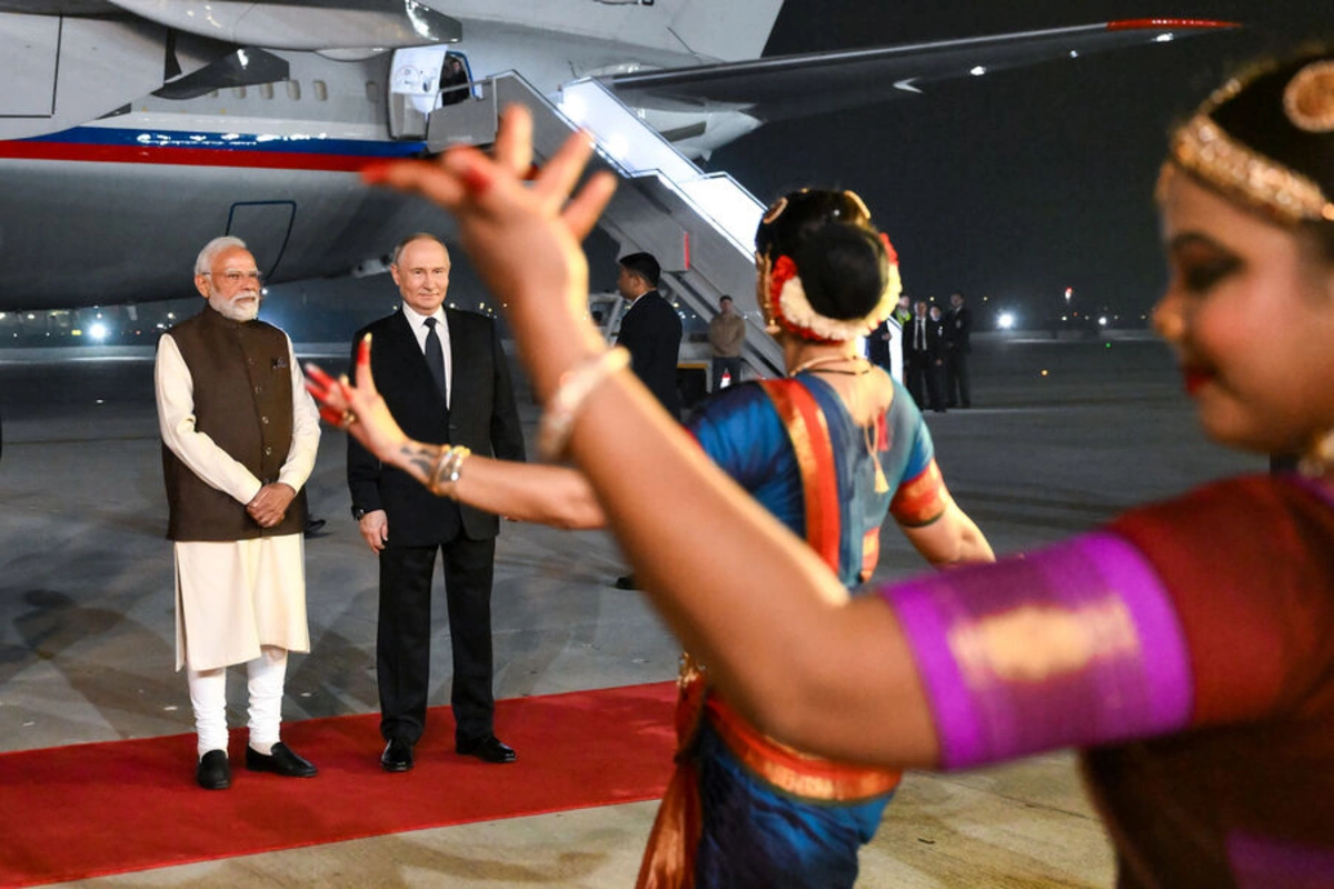 Putin və Modinin təkbətək görüşü iki saat yarımdan çox davam edib