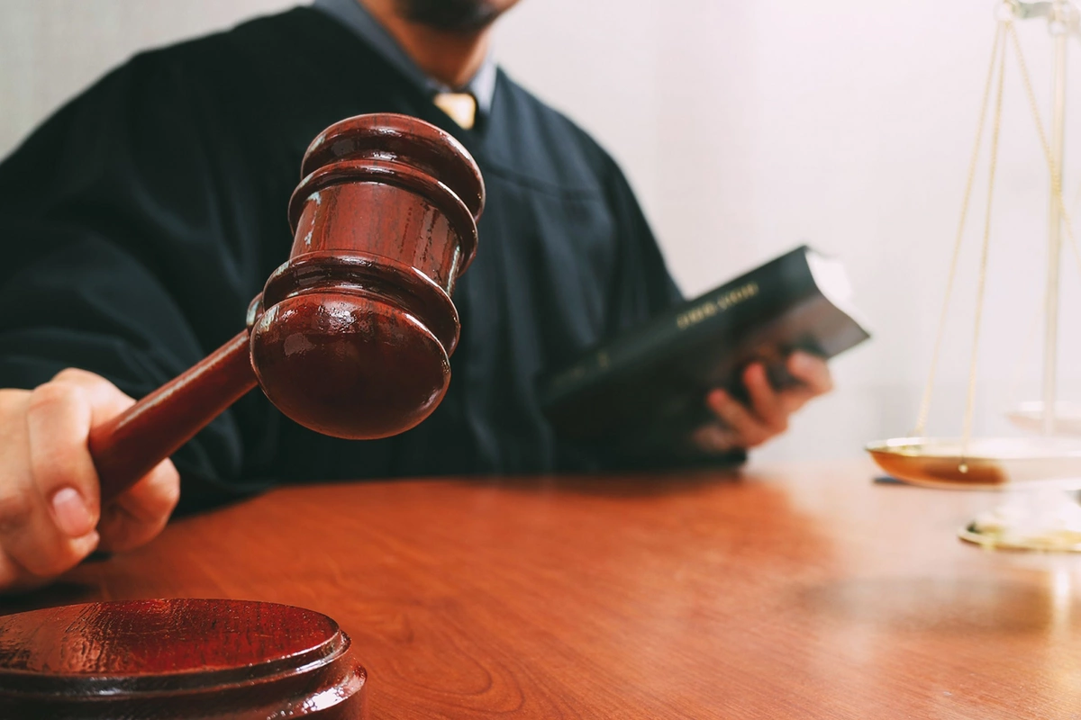 Kürdəmirdə dəhşətli qətl: Biznesmen küçədə öldürüldü, oğlu isə... – TƏFƏRRÜAT Kürdəmirdə dəhşətli qətl: Biznesmen küçədə öldürüldü, oğlu isə... – TƏFƏRRÜAT