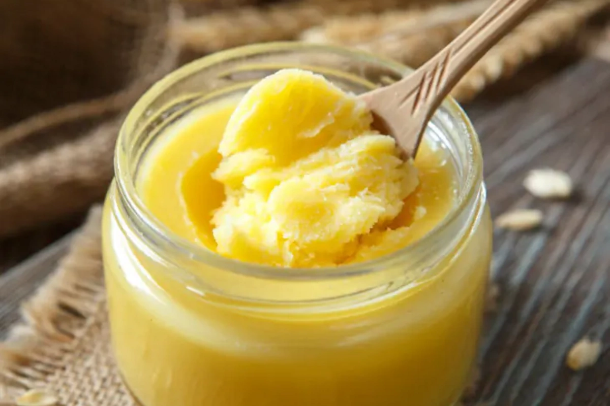 Как правильно выбрать топленое масло в магазине - Поясняет эксперт