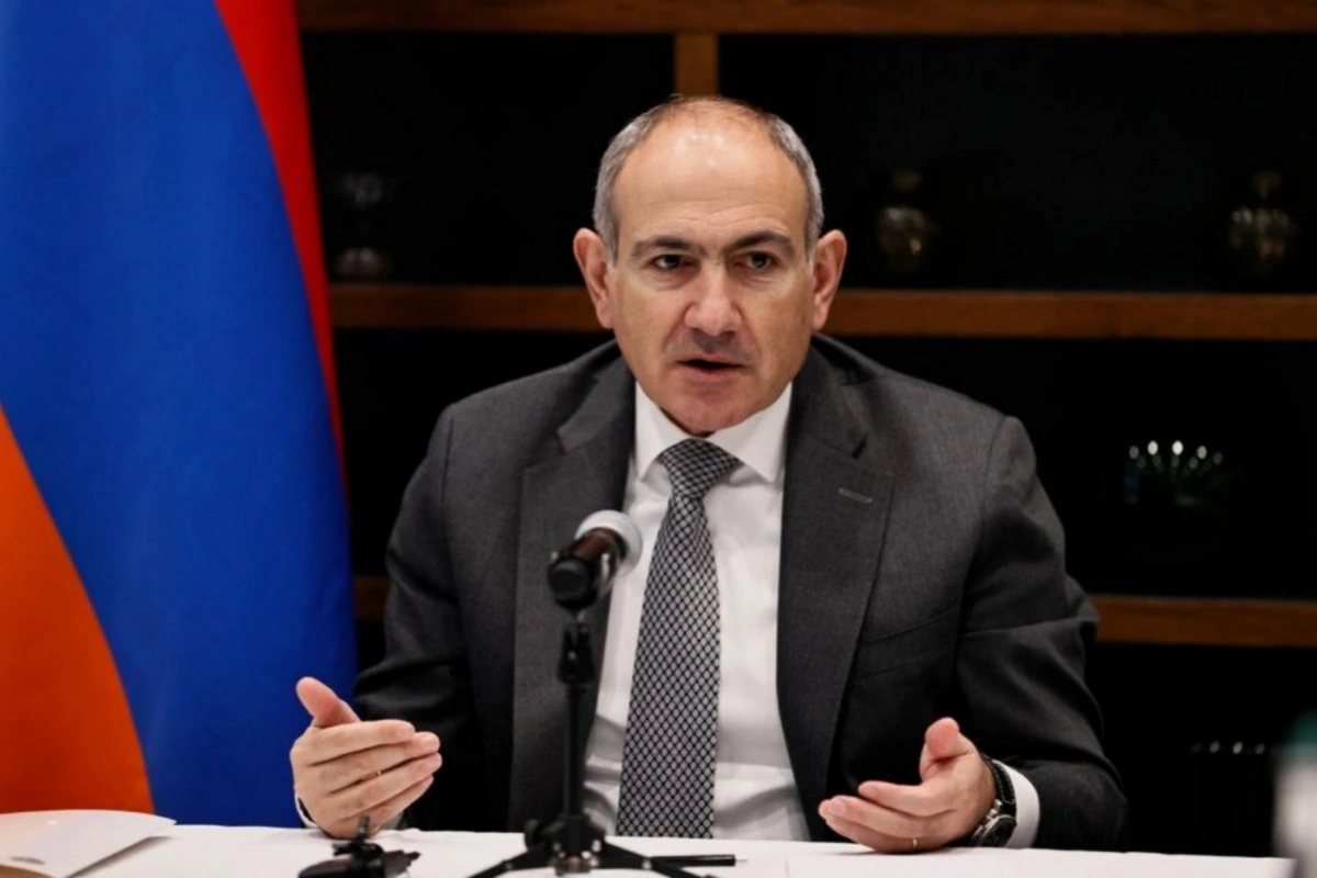 Nikol Paşinyan Ağ Evdə mətbuata bəyanatla çıxış edib
