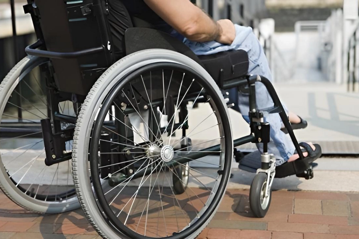 Кому в Азербайджане предоставляется пожизненная инвалидность?