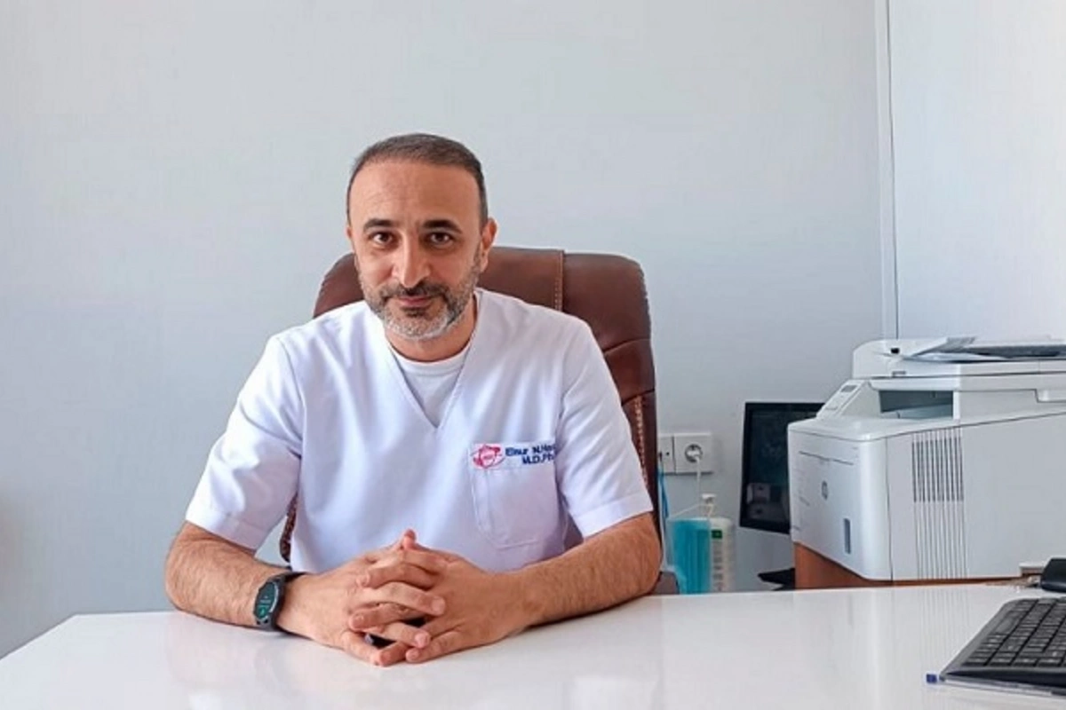 Maşınından və evindən silah tapılan həkim həbs edilib - İşini də itirib