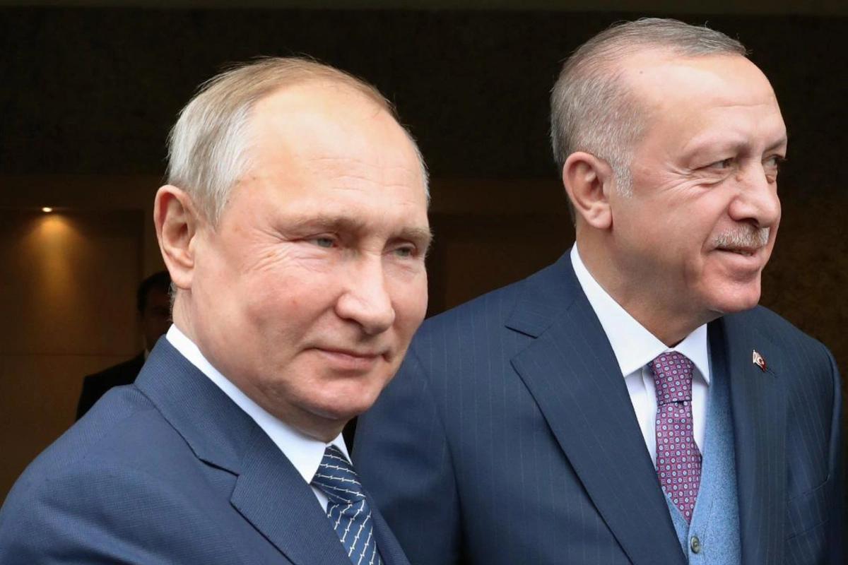 Стало известно, что Эрдоган подарил Путину на день рождения Стало известно, что Эрдоган подарил Путину на день рождения