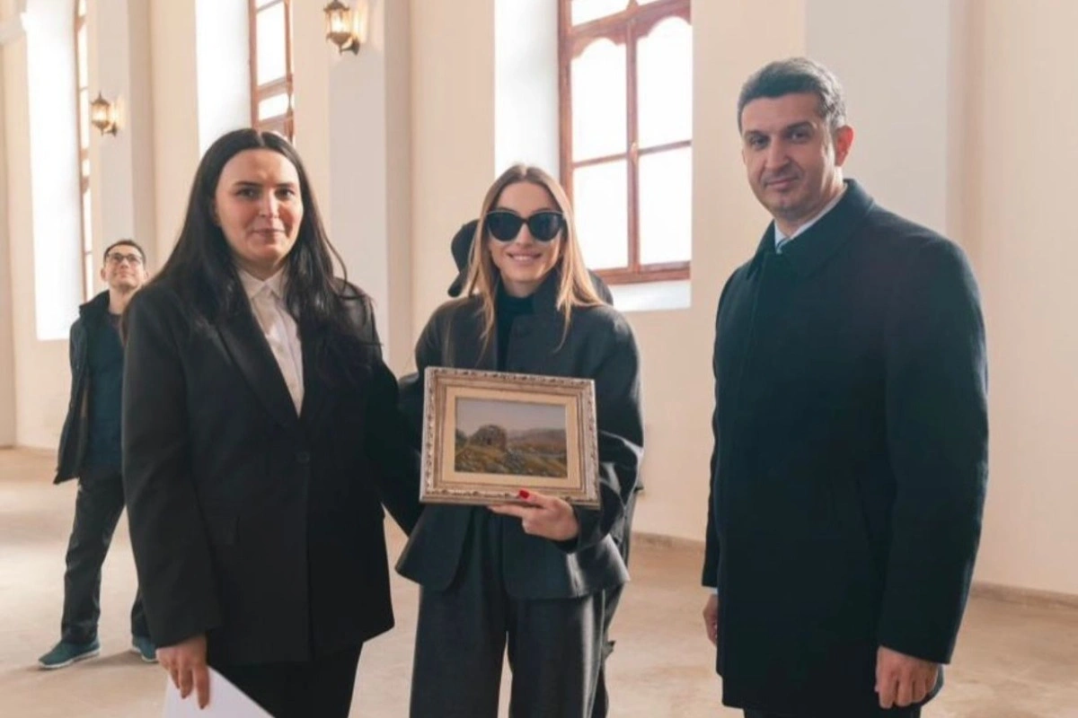 Alyona Əliyeva Müqəddəs İohann lüteran kilsəsindən paylaşım edib