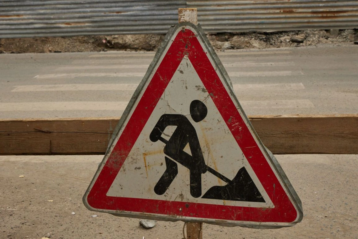 В Баку на ряде автодорог проведут ремонтные работы