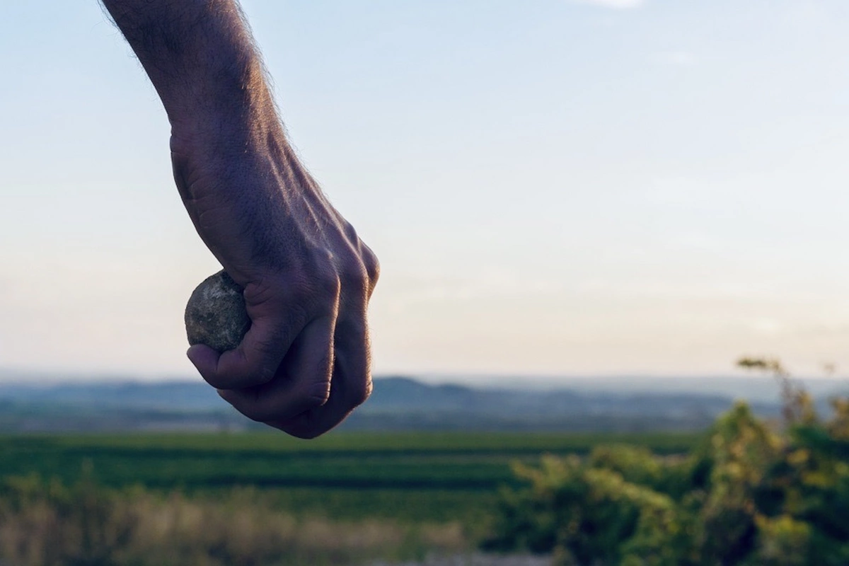 Hərəkətdə olan sərnişin və yük qatarlarına I rübdə 18 dəfə daş atılıb