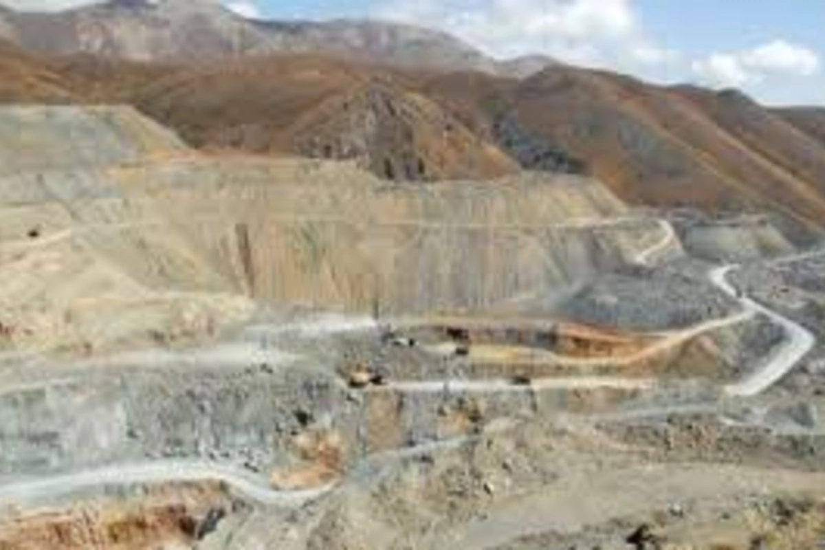 Yerin təki haqqında qanuna dəyişikliklər təsdiqlənib