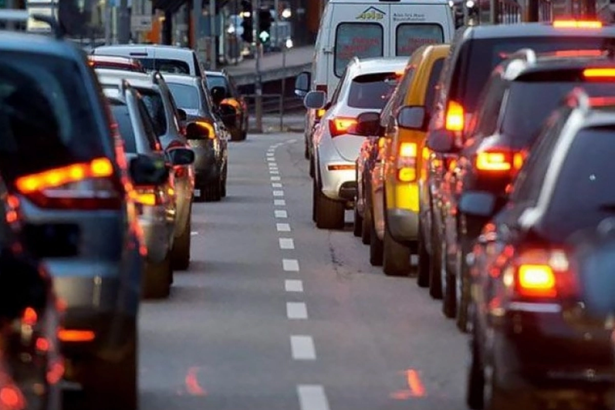 Avtomobil nəqliyyatı haqqında Qanunda dəyişiklik edilir Avtomobil nəqliyyatı haqqında Qanunda dəyişiklik edilir