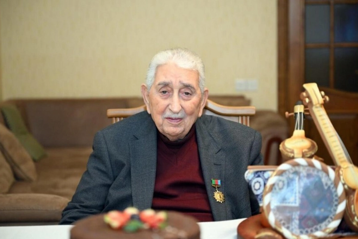 Народный артист Ариф Бабаев удостоен премии Гейдара Алиева