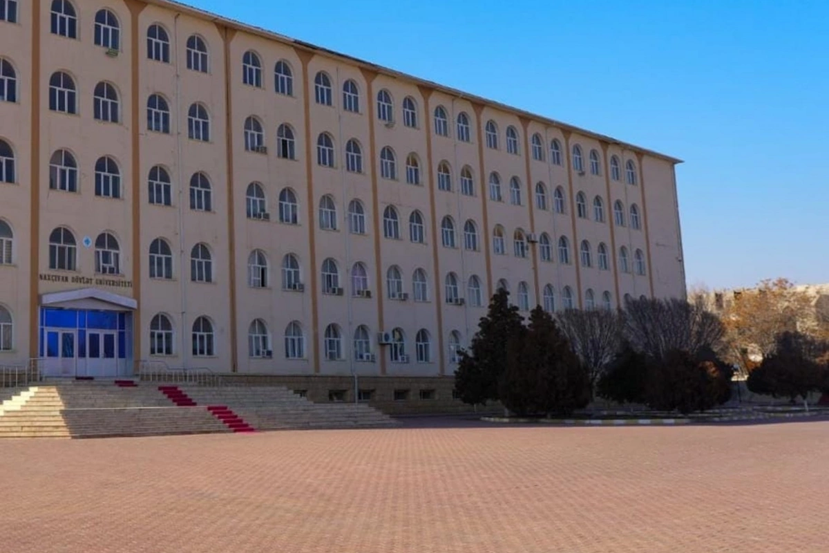 Naxçıvan Dövlət Universitetində dekan müavini tələbələrə qarşı zorakılıq edib? - RƏSMİ MÜNASİBƏT