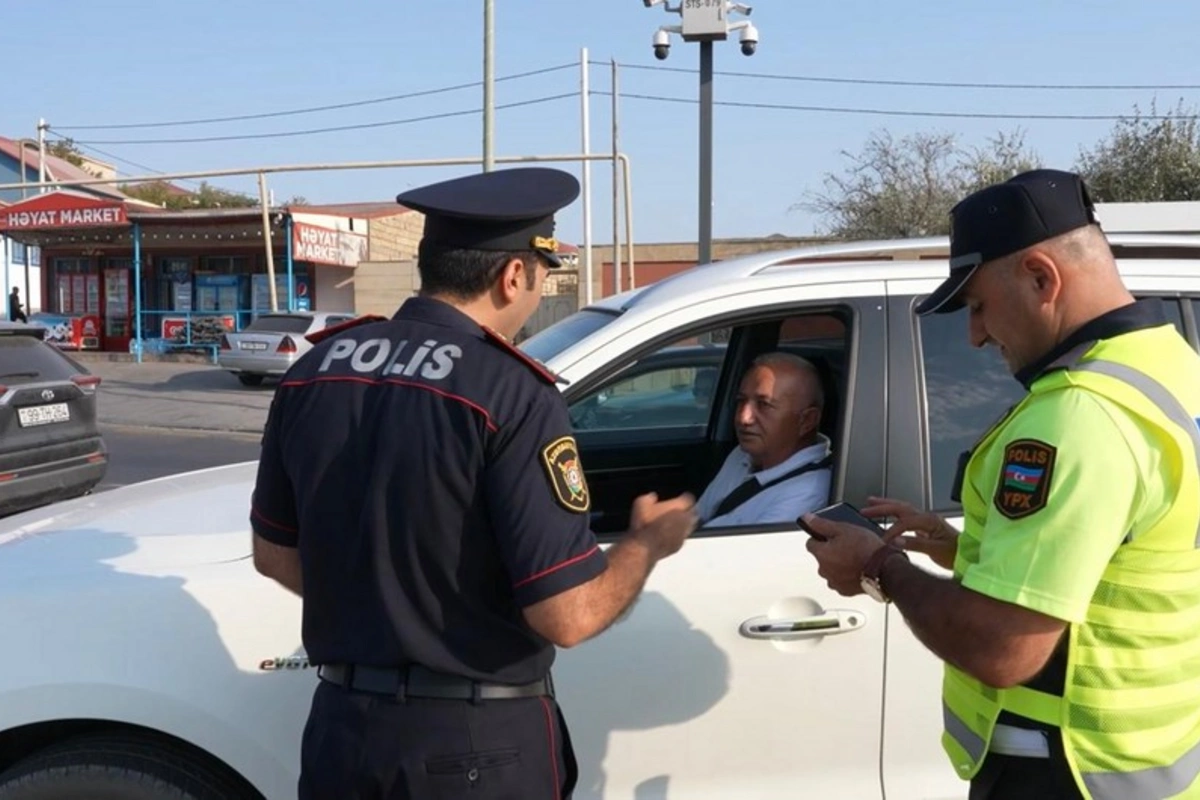 Polis çimərliklərdə profilaktik tədbirləri davam etdirir Polis çimərliklərdə profilaktik tədbirləri davam etdirir