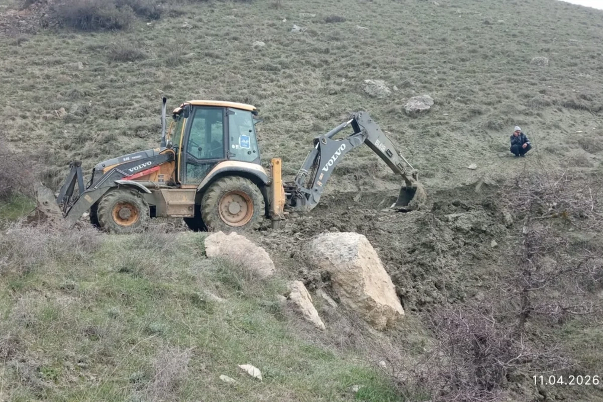 Qubanın daha bir kəndində TORPAQ SÜRÜŞMƏSİ - Evlər təhlükə altında