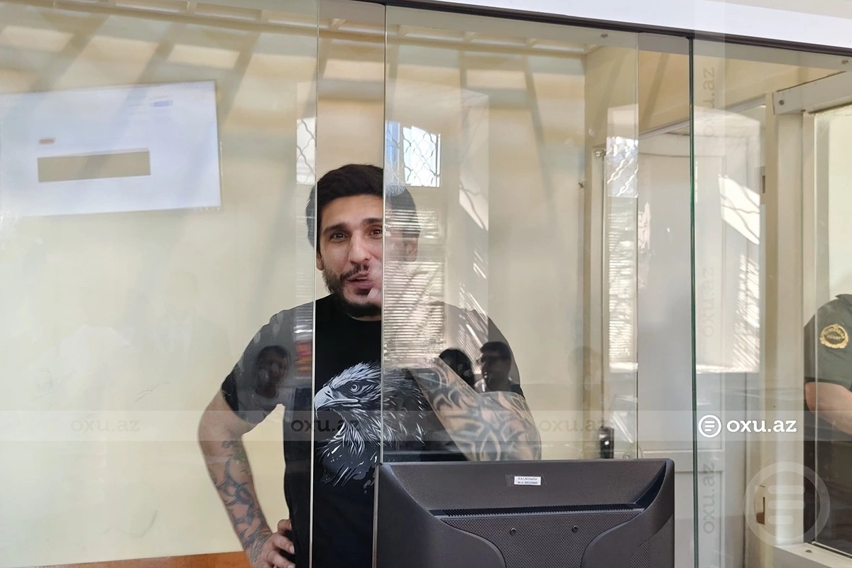 Roşkanın məhkəmədə etirafları: Yanımdakı xanımı gözəllik salonuna apararkən saxladılar Roşkanın məhkəmədə etirafları: Yanımdakı xanımı gözəllik salonuna apararkən saxladılar
