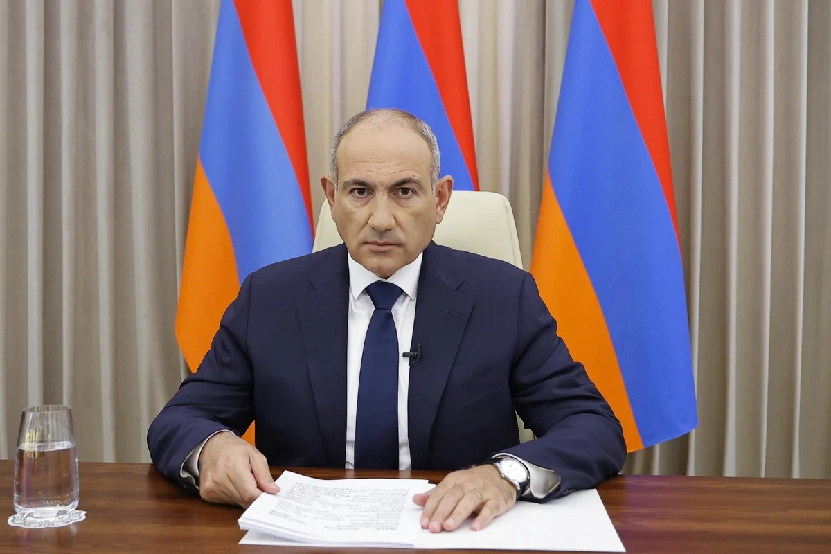 Paşinyan deputatlığa namizəd Andranik Tevanyanı dövlətə xəyanətdə ittiham edib