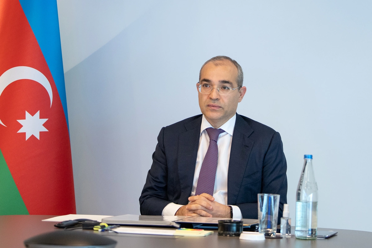 Mikayıl Cabbarov Heydər Əliyevin 102 illiyi ilə bağlı paylaşım edib