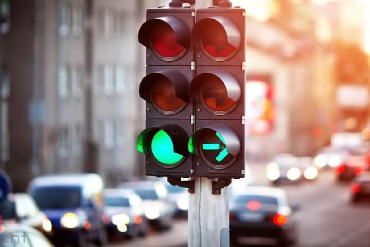 Bakıda bu svetoforlar süni intellektlə işləyir