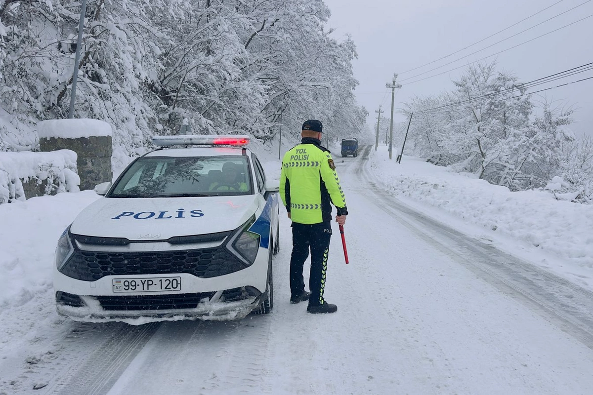 Yol polisi qarla bağlı XƏBƏRDARLIQ ETDİ