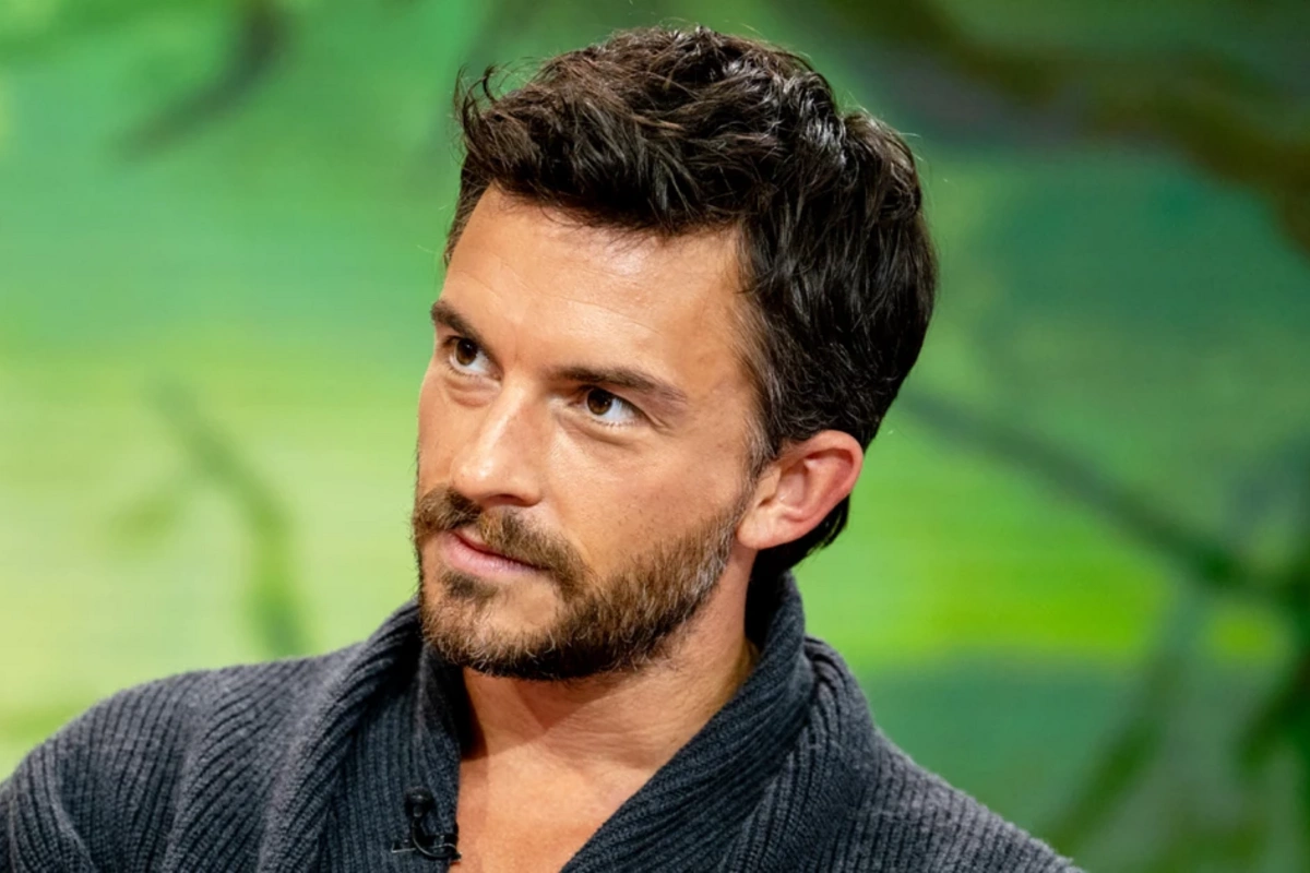 Aktyor ilin Ən seksual kişisi seçildi