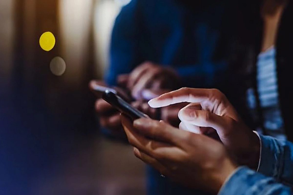 В Азербайджане утверждено важное решение в связи с мобильными телефонами