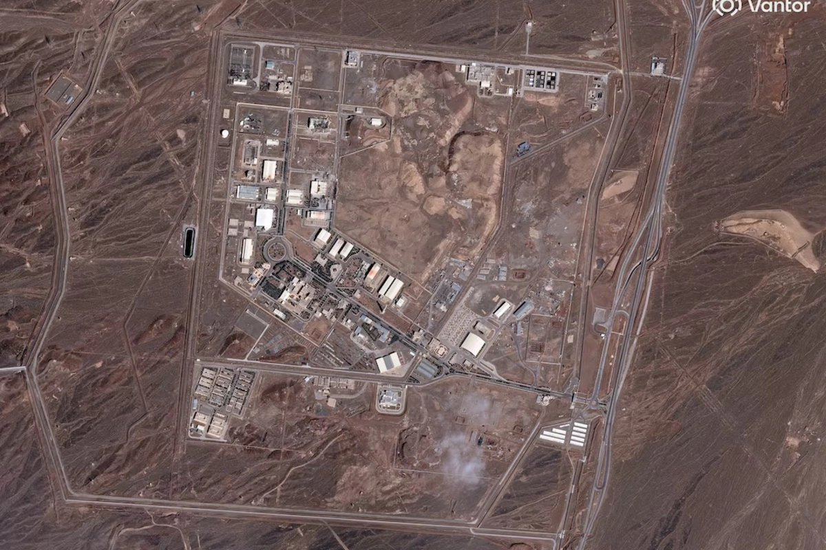 İran Nətənz nüvə obyektinin vurulduğunu açıqladı - Görüntülər