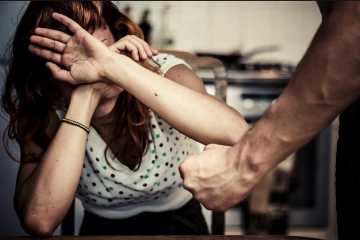 Bacısının burnunu sındıran 65 yaşlı kişi həbs edildi