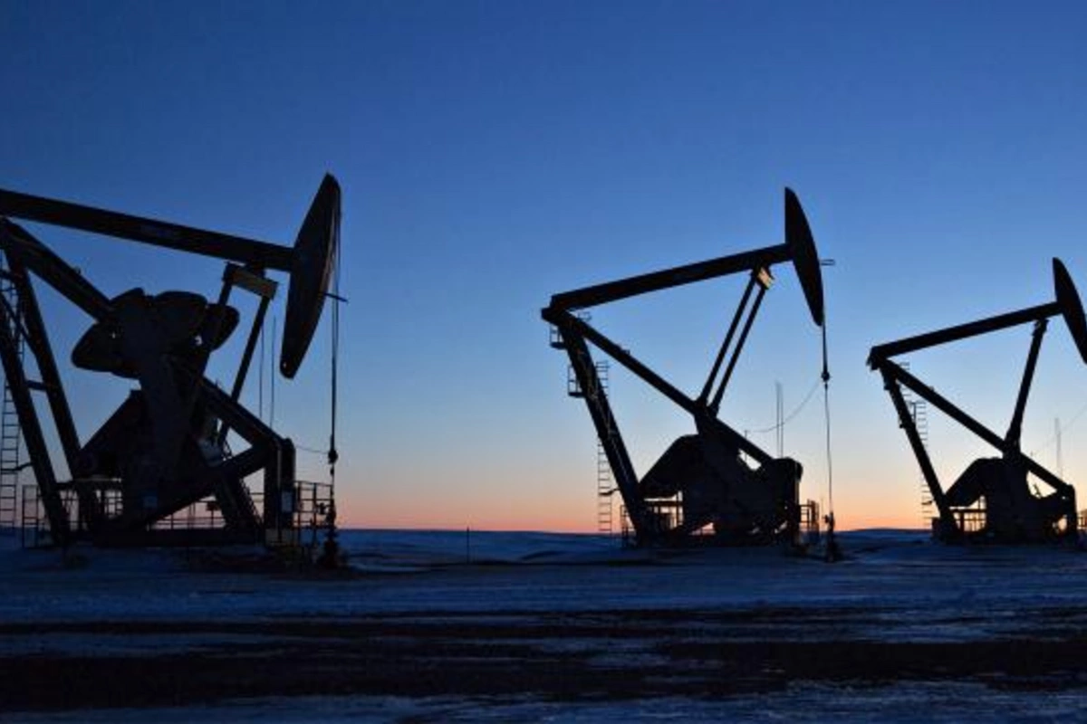 Venesuelaya neft satışından milyonlar gəlməyə başladı