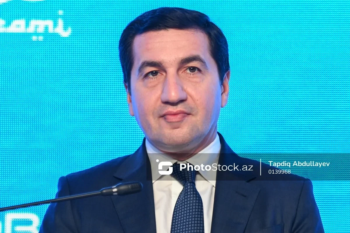 Hikmət Hacıyev: Azərbaycanın xarici siyasət gündəliyi sülhə yönəlib