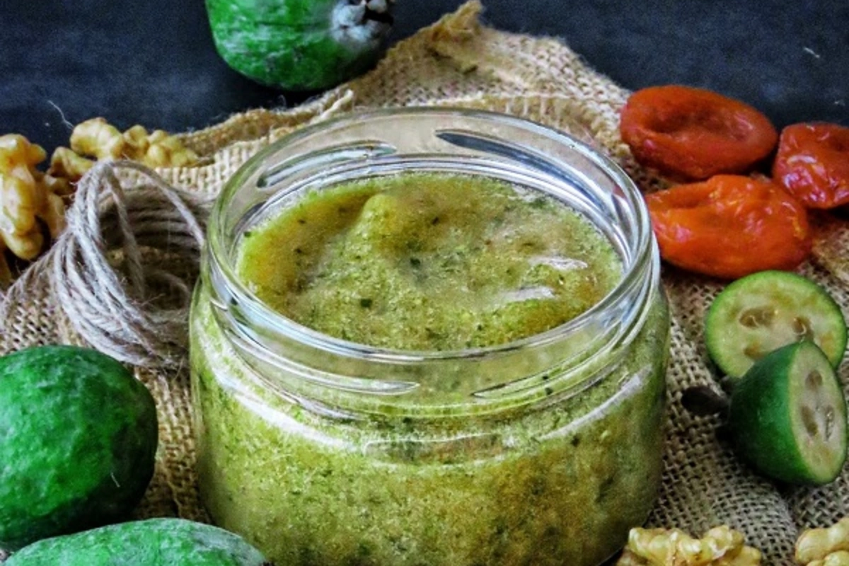 Həkimlərdən feyxoa mürəbbəsinin təhlükəsi barədə xəbərdarlıq Həkimlərdən feyxoa mürəbbəsinin təhlükəsi barədə xəbərdarlıq