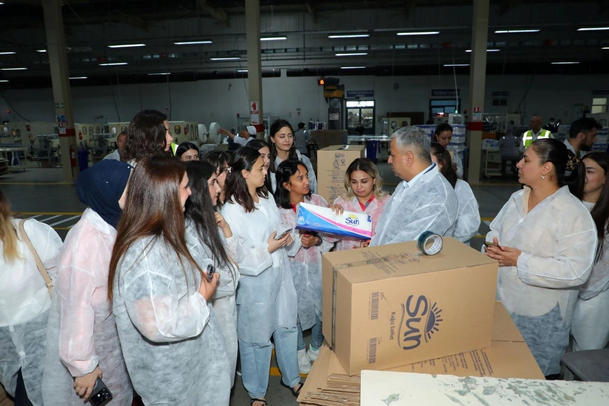 Azərsun Holdinq  Təmizlik Kağızları Fabrikinə mediatur keçirib