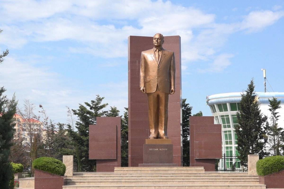 FHN Ulu Öndər Heydər Əliyevin anadan olmasının 102-ci ildönümü münasibətilə tədbir keçirib