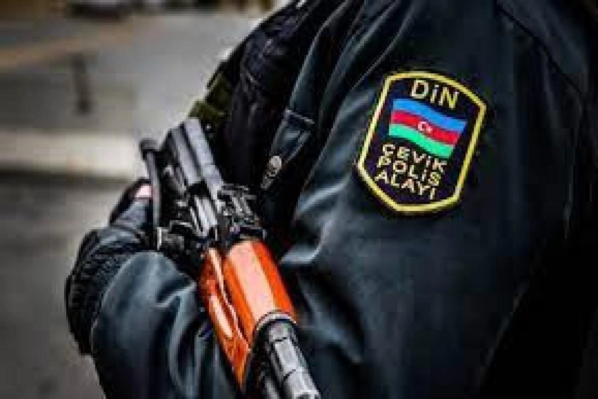 Xankəndinin erməni əsilli sakini polisə silahlı müqavimət göstərib, xəsarət alan var Xankəndinin erməni əsilli sakini polisə silahlı müqavimət göstərib, xəsarət alan var