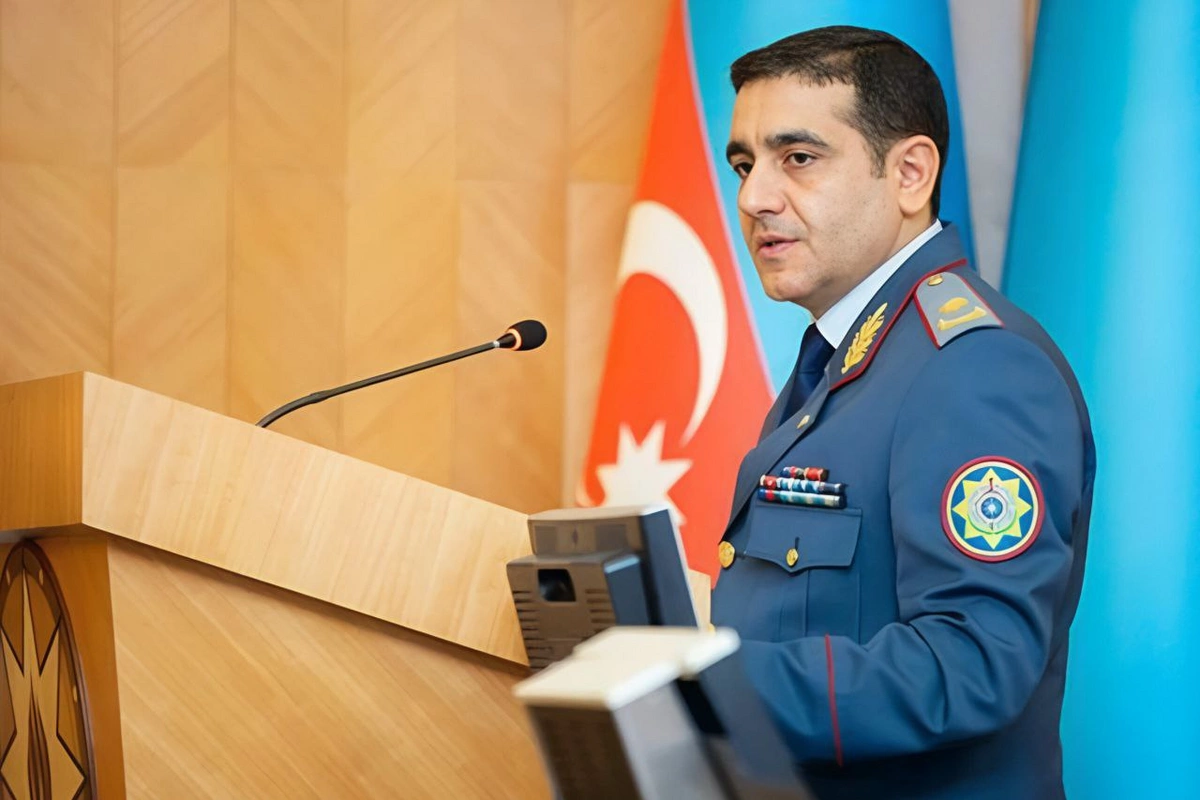 İşdən çıxarılan məşhur general: Boynumda yırtıq olduğu üçün işdən azad edildim