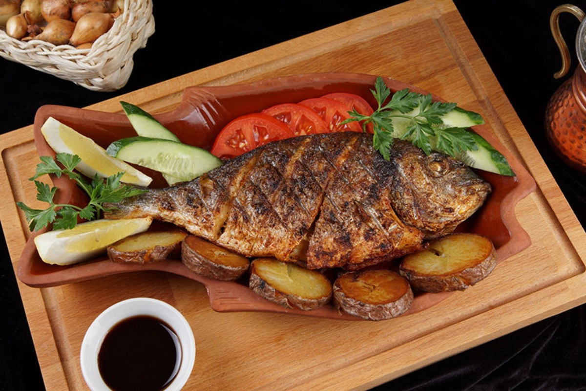 Can you eat fish every day: doctors gave the answer
