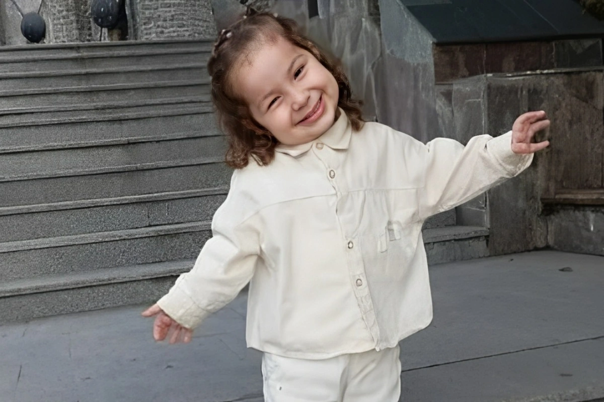 2 yaşlı qız çaya düşərək boğulub 2 yaşlı qız çaya düşərək boğulub