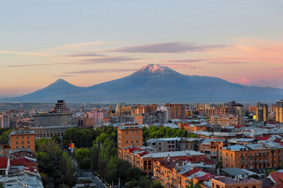 Beynəlxalq tədqiqatçılar: Yerevan bir sıra iqtisadi göstəricilərinə görə Bakıdan geri qalır Beynəlxalq tədqiqatçılar: Yerevan bir sıra iqtisadi göstəricilərinə görə Bakıdan geri qalır