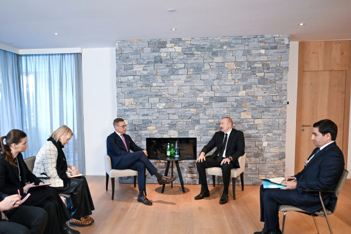 İlham Əliyev Davosda Finlandiya Prezidenti ilə görüşüb