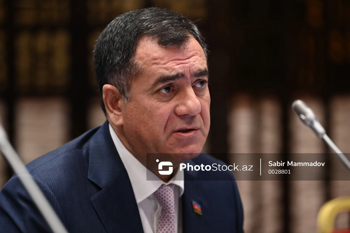 Qüdrət Həsənquliyev: Fəlsəfə doktorları, AMEA-nın elmi işçilərinin də maaşları azdır Qüdrət Həsənquliyev: Fəlsəfə doktorları, AMEA-nın elmi işçilərinin də maaşları azdır