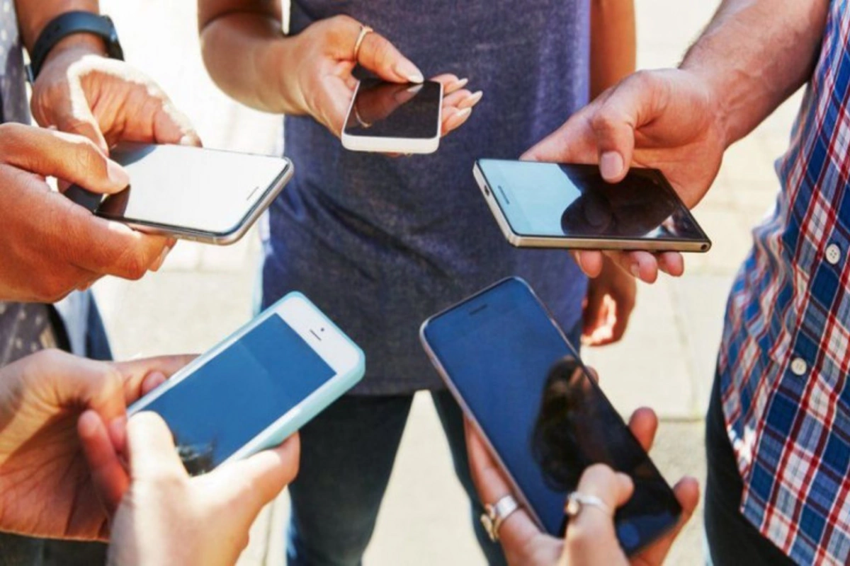 Dünyanın ən populyar smartfonunun adı açıqlandı