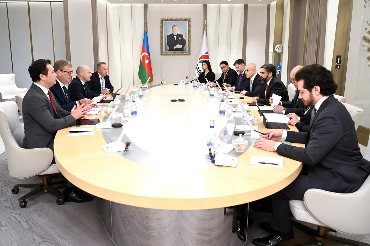SOCAR Britaniya şirkəti ilə rəqəmsallaşdırma üzrə əməkdaşlığı nəzərdən keçirib
