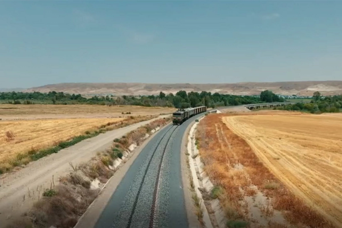 Horadiz-Ağbənd dəmiryol xəttində layihələndirilmə 85 faiz tamamlanıb