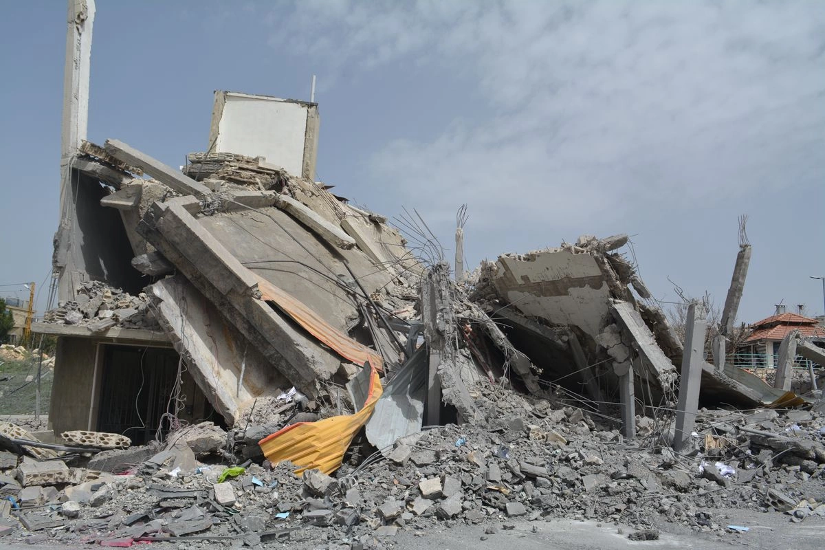 Lübnanda hücumlarda ölənlərin sayı 1461-ə çatdı