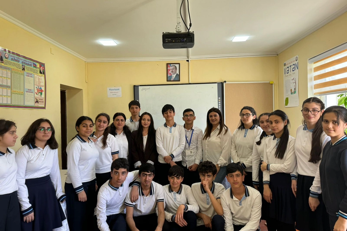 16 yaşlı yeniyetmə 5 kitabın müəllifidir - Bakı məktəbində vunderkind oxuyur