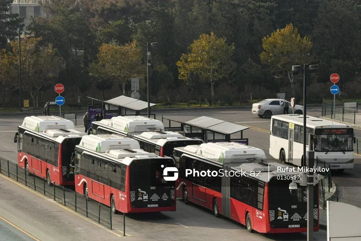 Avtobuslarda kondisioner problemi: Sərnişinlər çətin vəziyyətdə