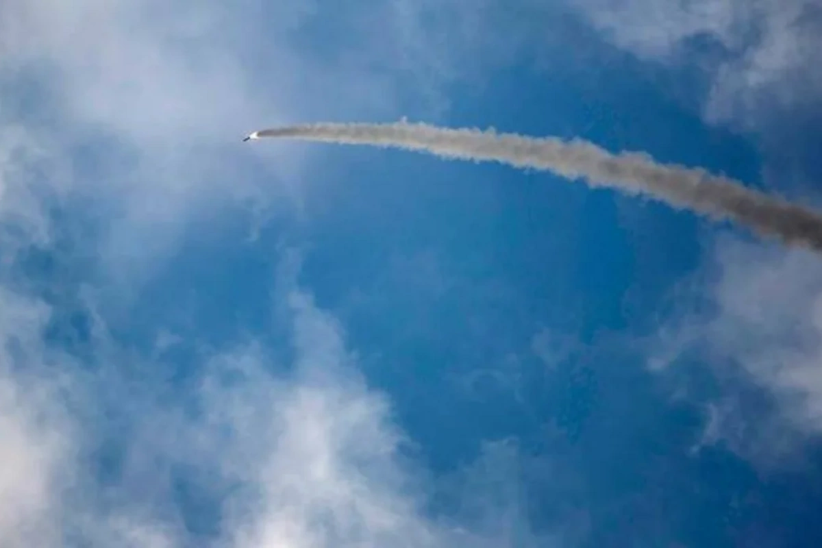 İran İsrail HHQ-nin Təl-Nof bazasına zərbələr endirib