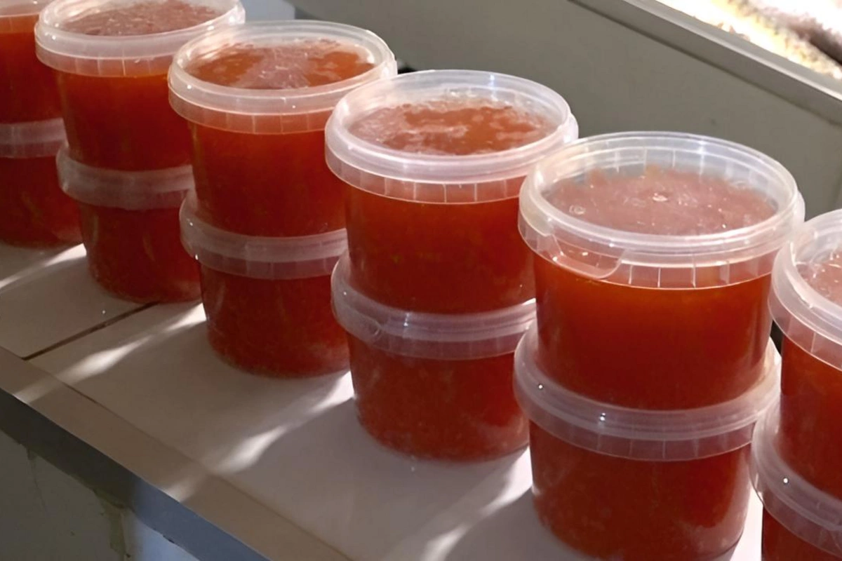 Bakıdakı bazarlardan birində balıq kürüsü satışında ciddi nöqsanlar aşkarlanıb