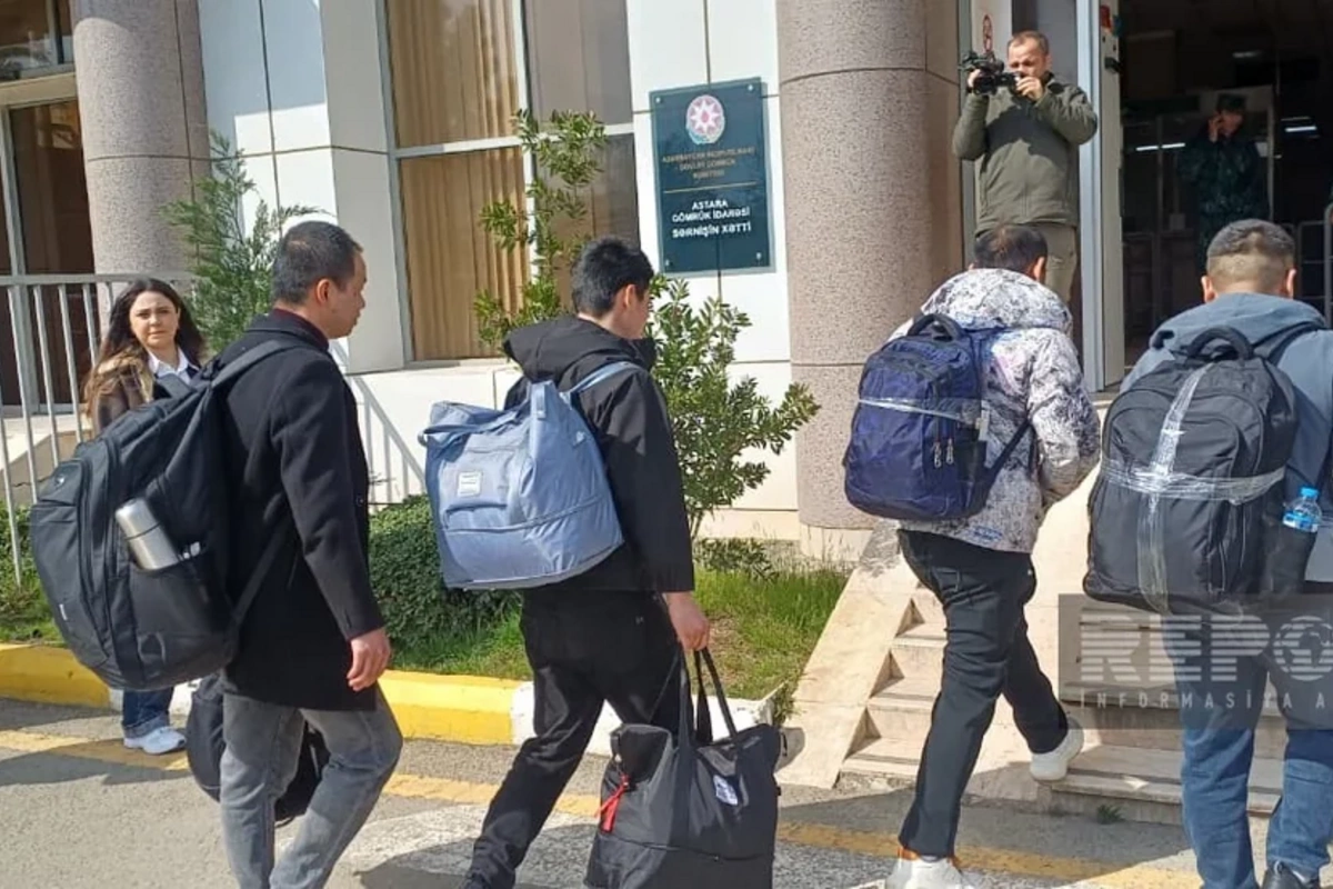 В Азербайджан из Ирана эвакуированы еще 28 человек