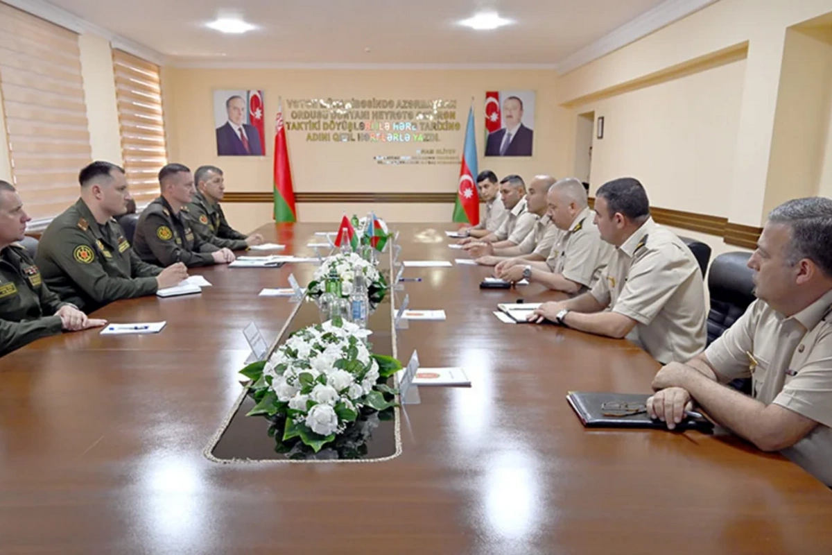 Azərbaycan və Belarus arasında hərbi obyektlərin mühafizəsi müzakirə olunub