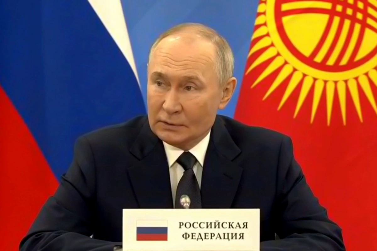 Vladimir Putin MDB liderləri ilə görüşdə AZAL-ın qəzaya uğrayan təyyarəsindən danışıb