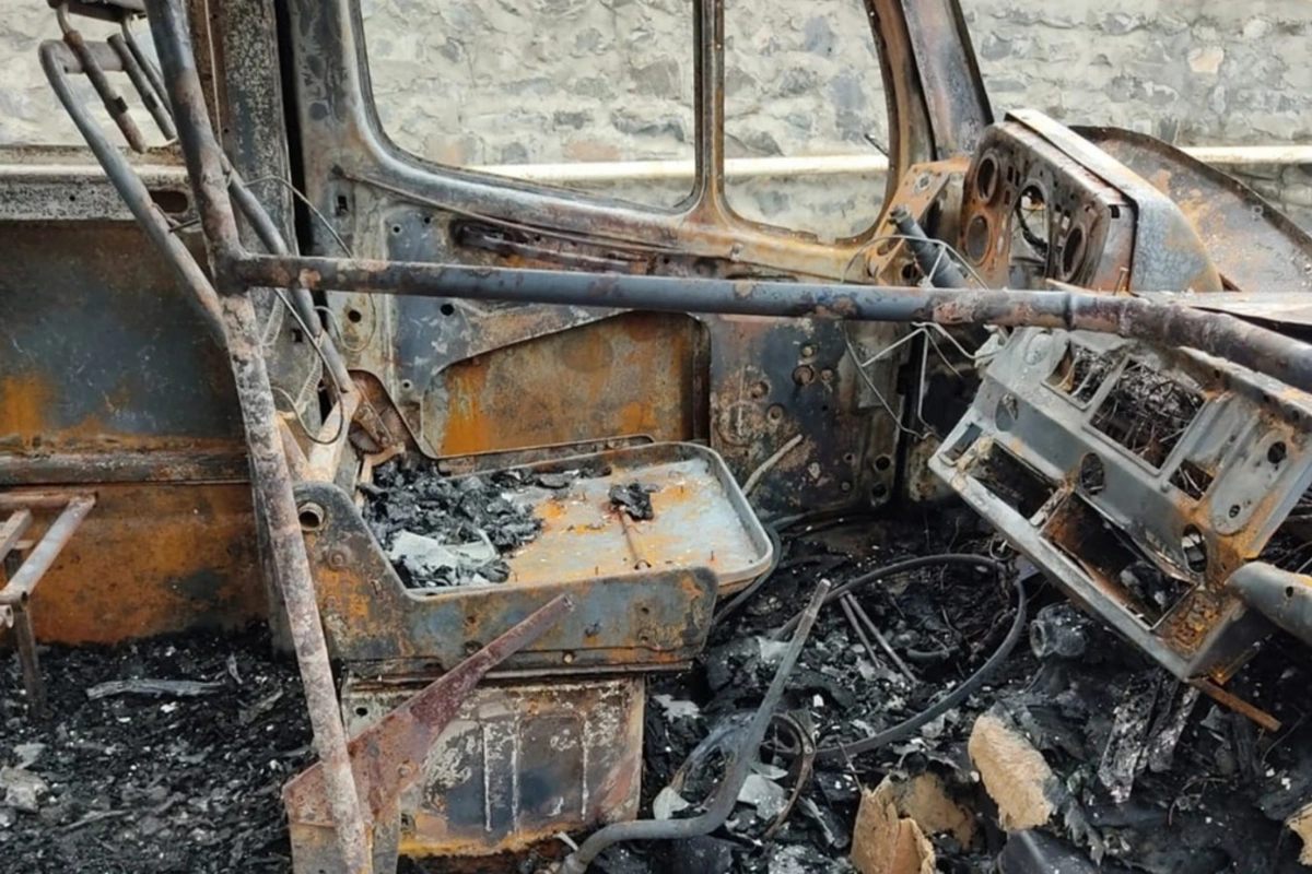 Abşeronda 4 avtobus yanıb külə döndü - Hadisə yerindən GÖRÜNTÜLƏR